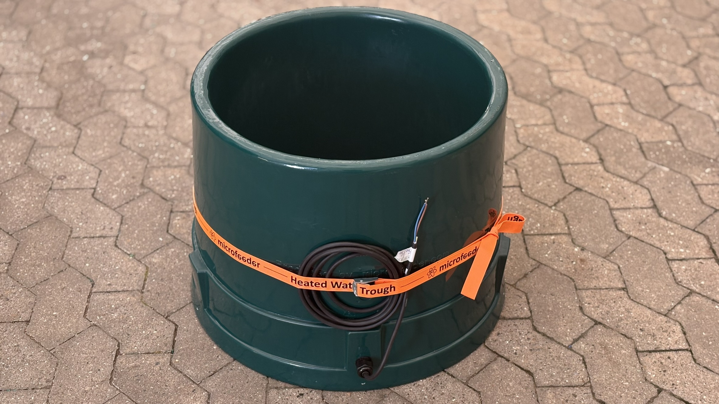 We are now launching a version of our heated water trough, designed for connection to a 12V battery or transformer, with a heating foil power of 50W 