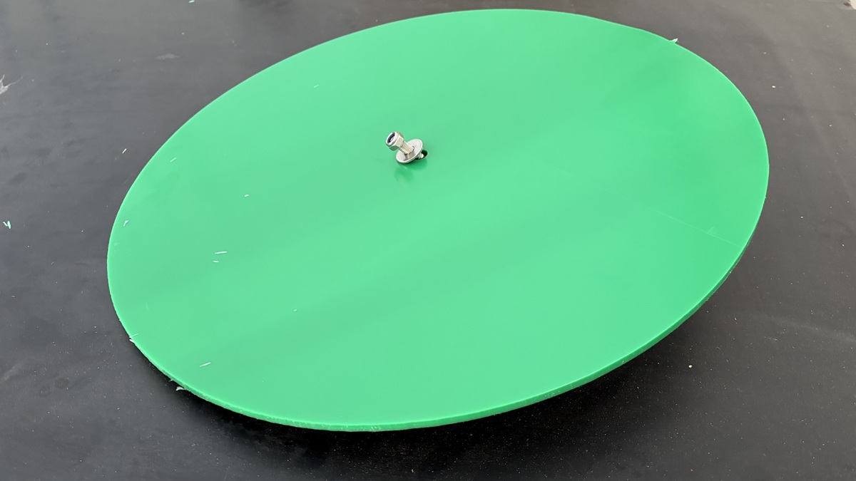 The plastic plate with bolts, etc., must now be ordered separately.